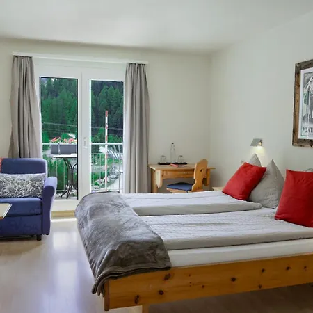 酒店 Morteratsch 蓬特雷西纳