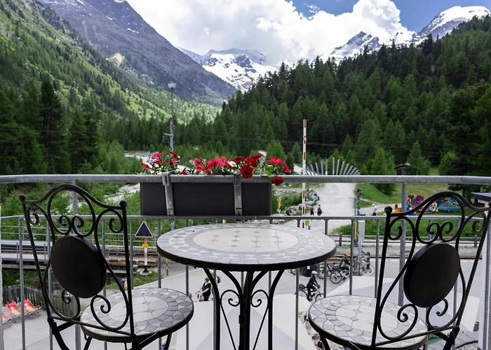 Hotell Morteratsch 3*