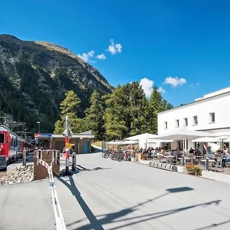 ホテル Morteratsch ポントレジナ